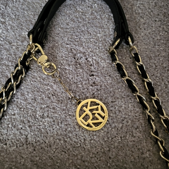 Vintage Leather Quilted Black Bag - Picture 3 of 8